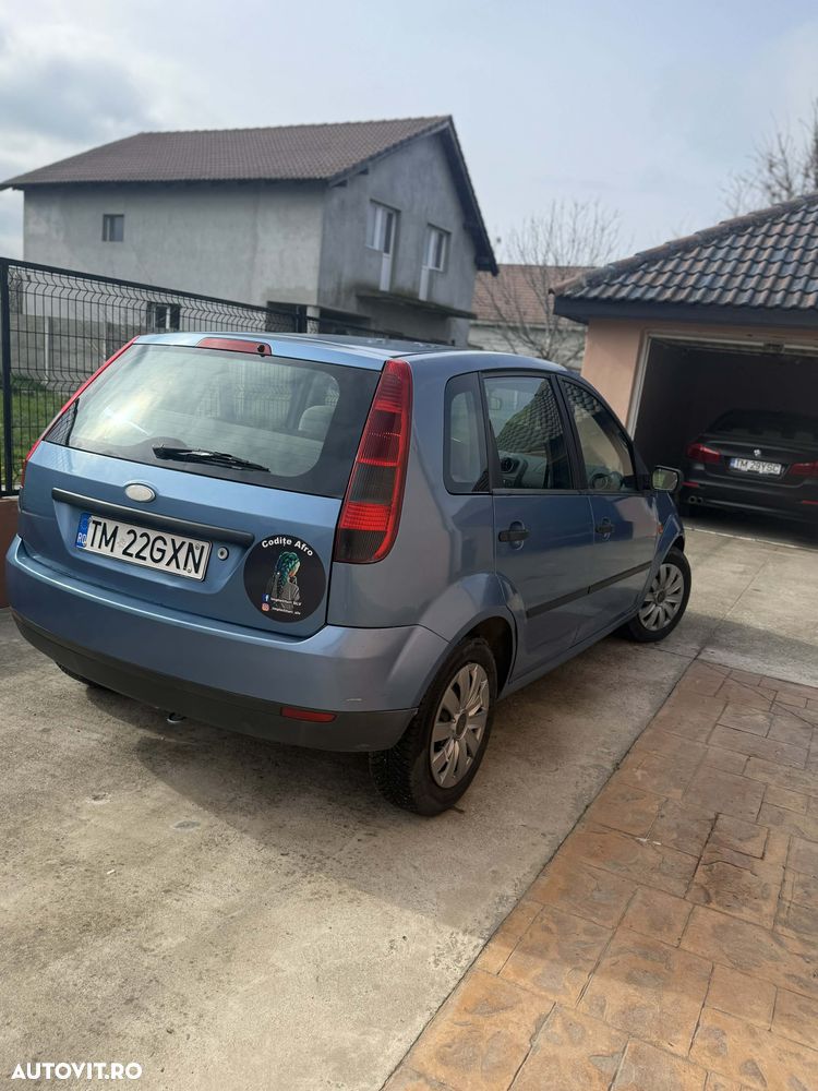 Ford Fiesta - 2