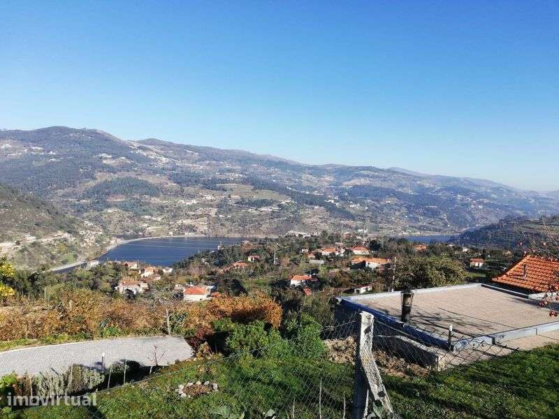 Casa  com Vista Panorâmica sobre o Douro — Resende - Grande imagem: 2/4