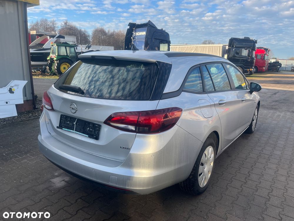 Opel Astra 1.6 D Automatik Start/Stop Business - 4