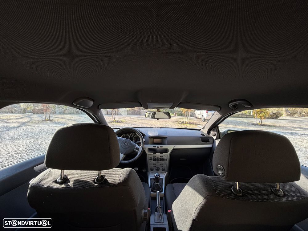 Opel Astra GTC 1.3 CDTI - 20