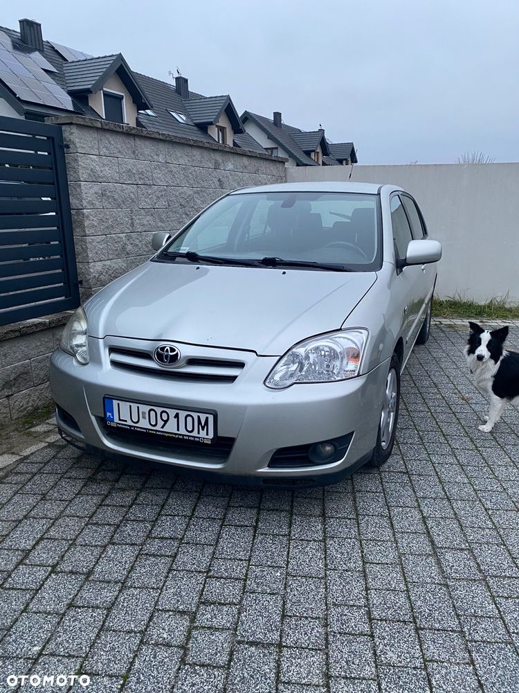 Toyota Corolla - 1