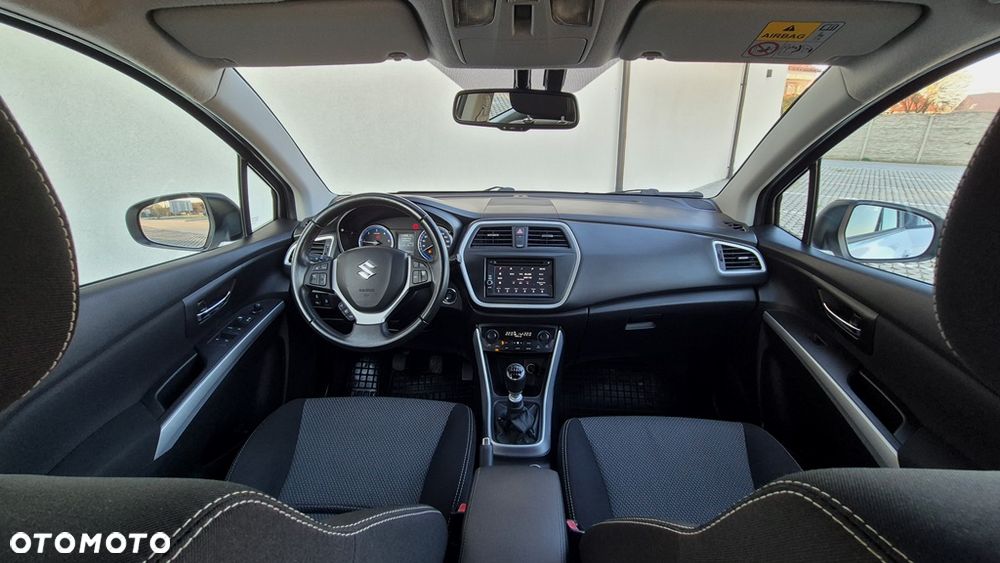Suzuki SX4 S-Cross 1.6 DDiS 4x4 Comfort+ - 25