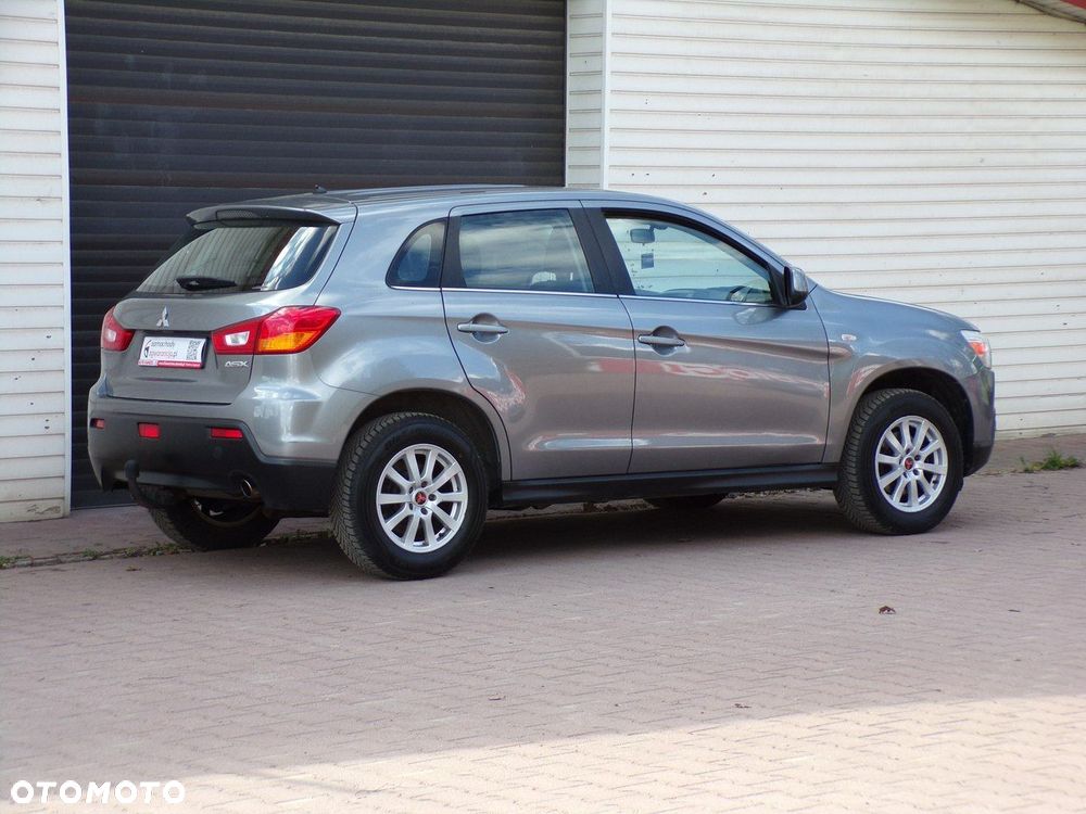 Mitsubishi ASX - 4