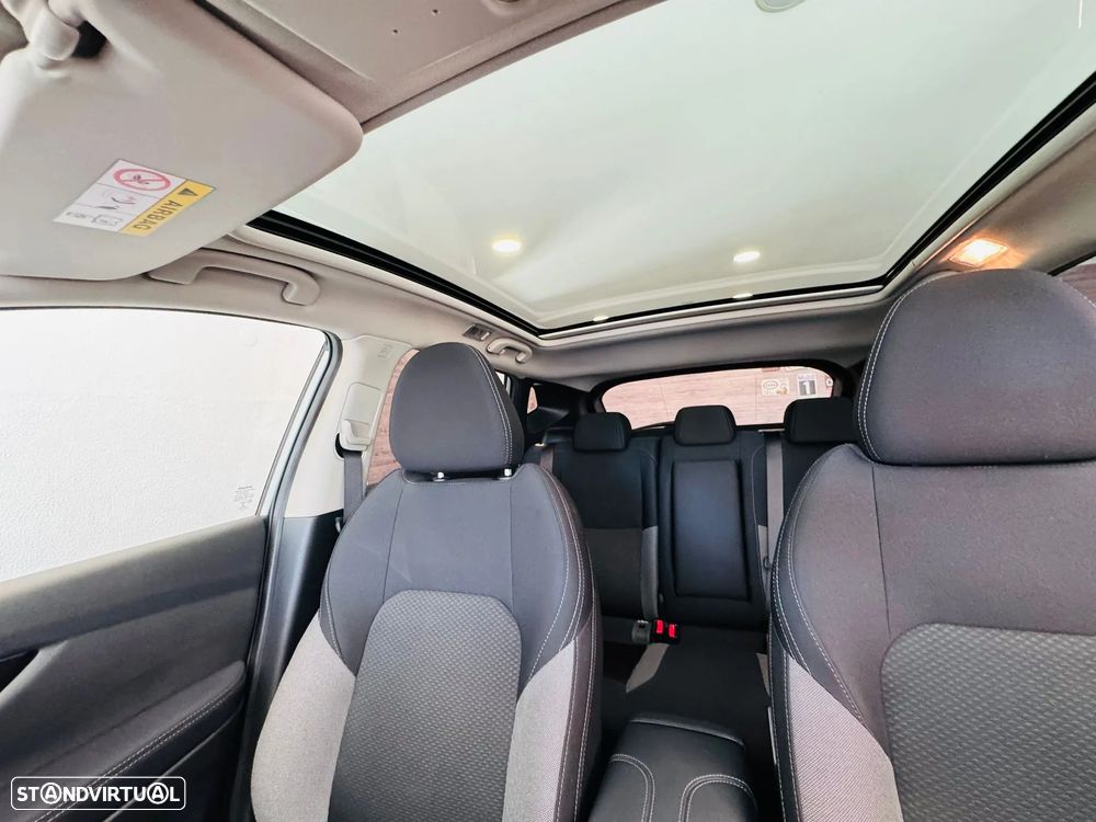 Nissan Qashqai 1.3 DIG-T N-Connecta LED+TT+SKY Xtronic - 26