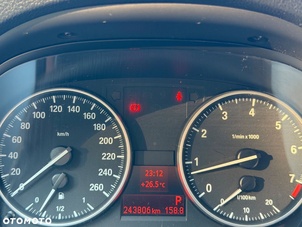 BMW Seria 3 320i - 8