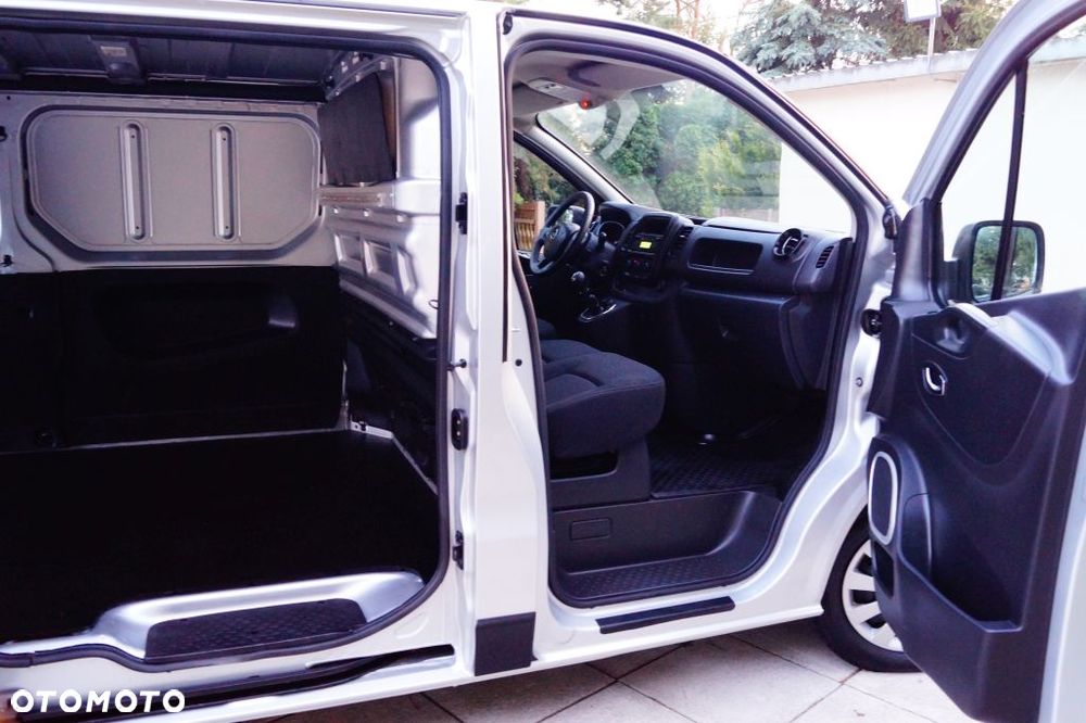 Opel Vivaro CDTI Long Salon Pl Bogata Opcja Faktura Vat Super Stan - 18