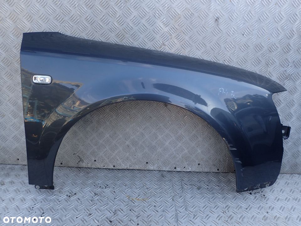 BŁOTNIK PRAWY PRZÓD AUDI A4 B6 RADOM - 1