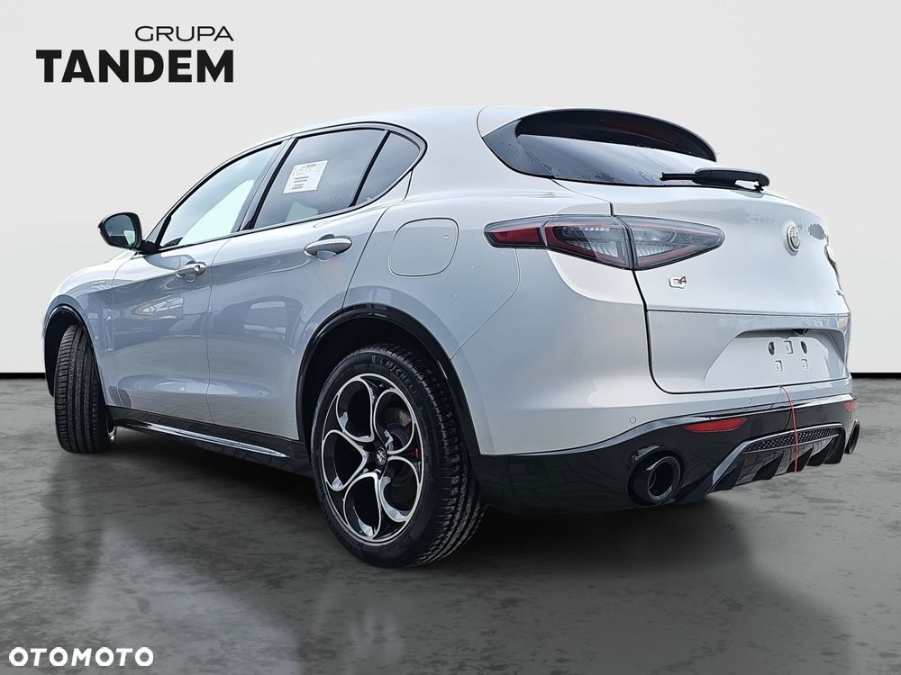 Alfa Romeo Stelvio - 7