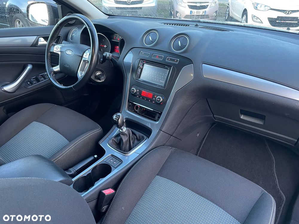 Ford Mondeo 2.0 TDCi S - 19