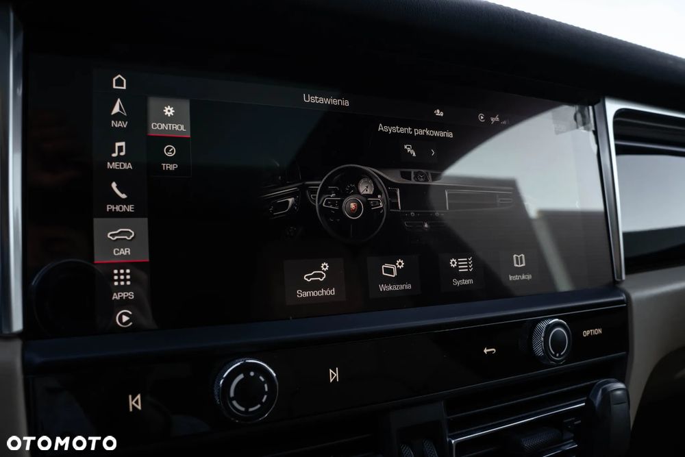 Porsche Macan - 36