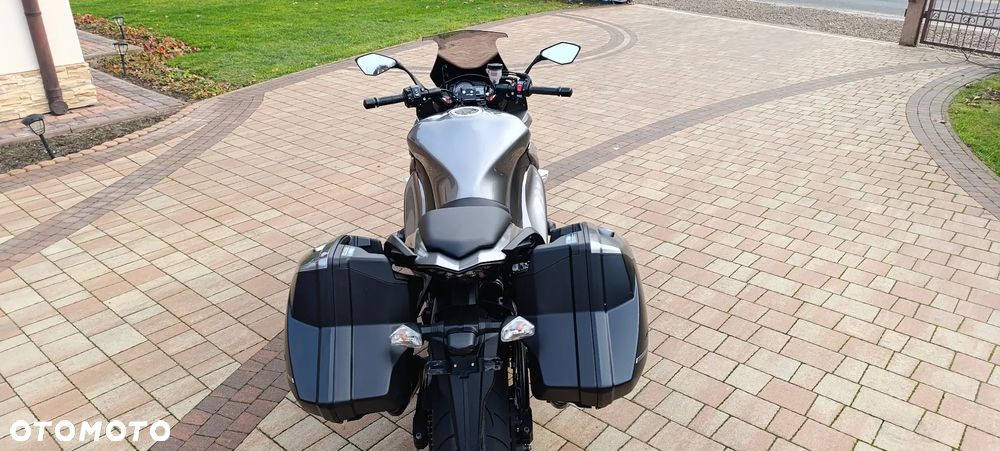 Kawasaki Ninja 1000 SX - 9