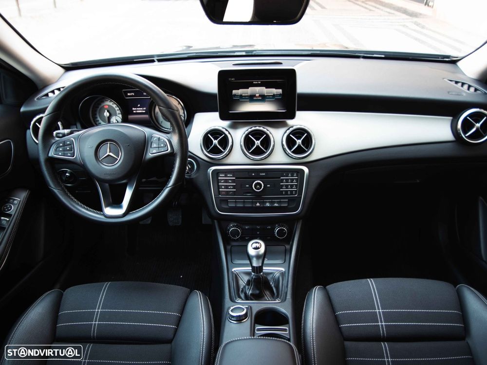 Mercedes-Benz GLA 180 CDI Urban - 4