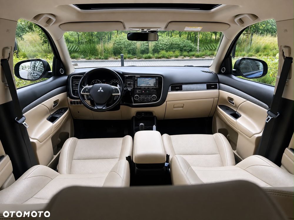 Mitsubishi Outlander 2.2 DI-D 4WD Automatik Instyle - 7