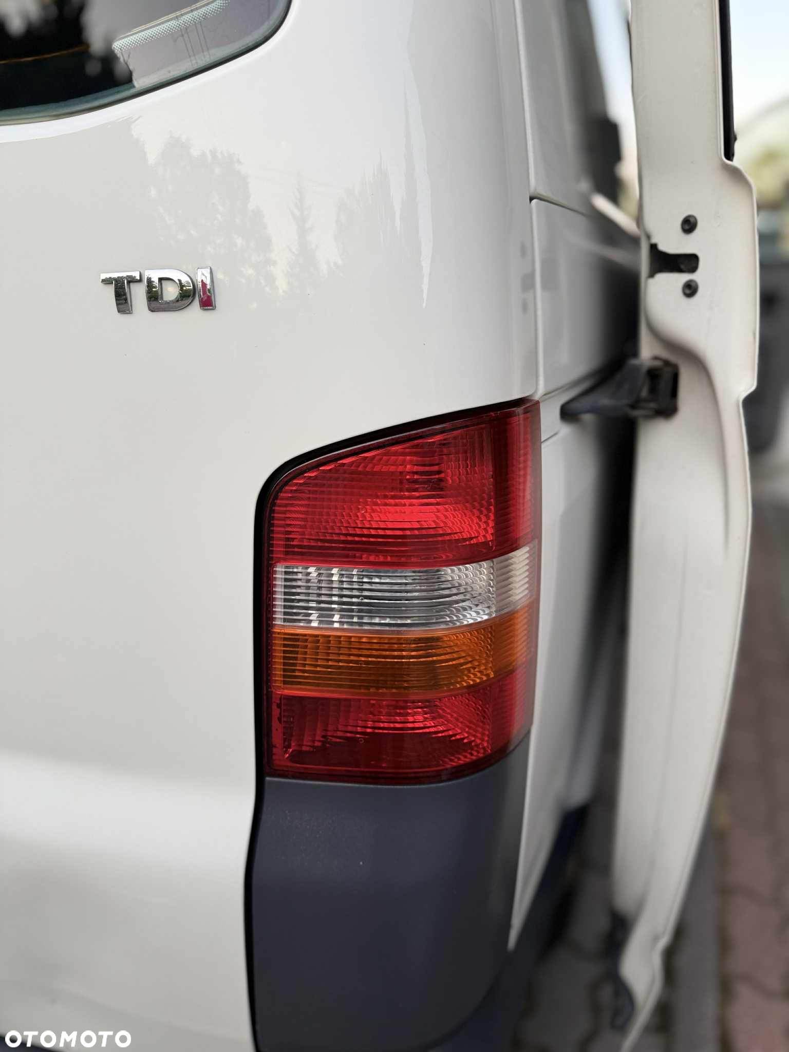 Volkswagen Transporter - 11