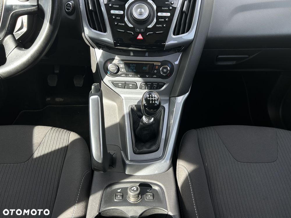 Ford Focus 1.6 EcoBoost Titanium - 12