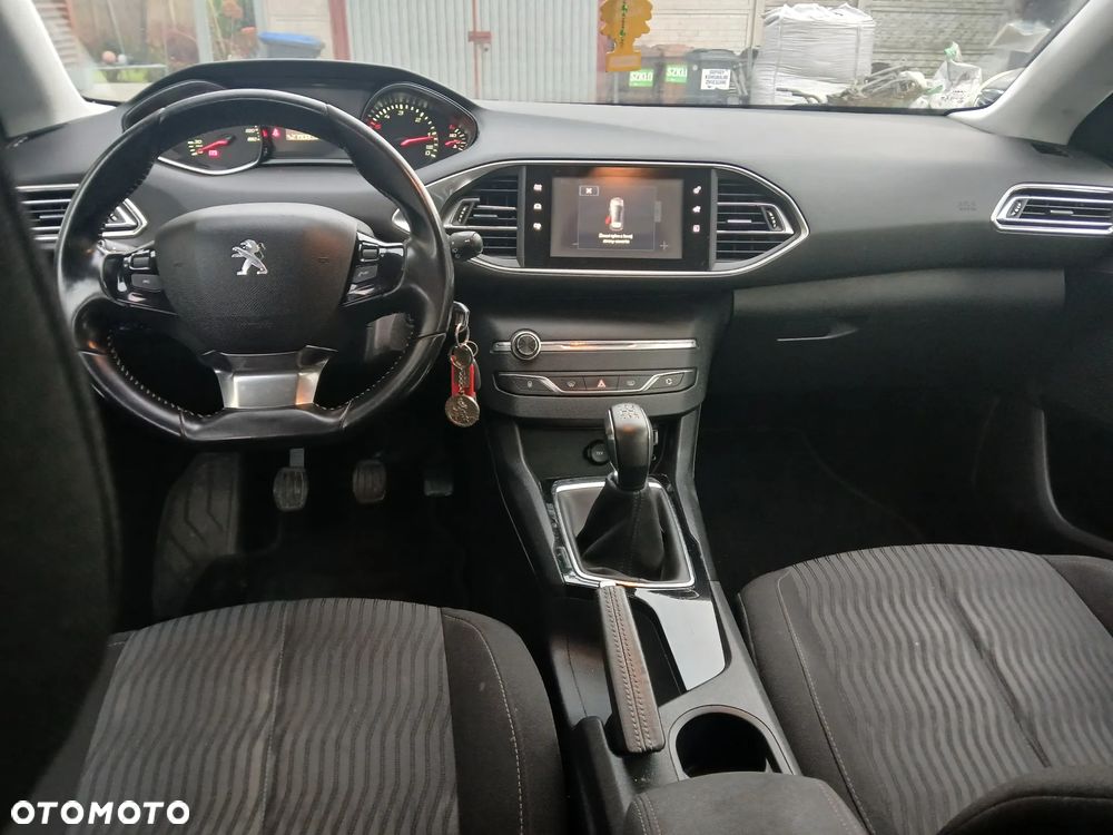 Peugeot 308 1.6 BlueHDi Active S&S - 10