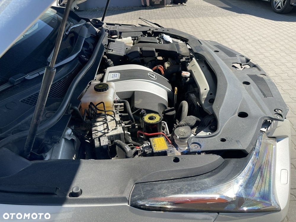 Lexus RX 450h (hybrid) - 13
