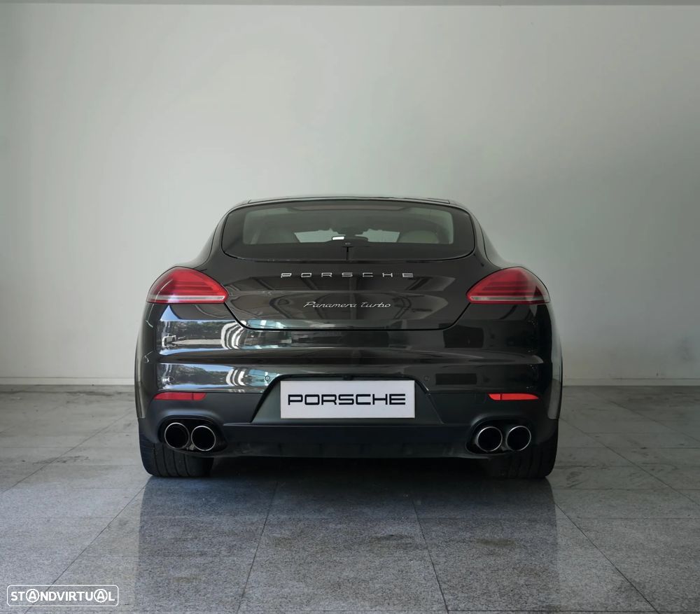 Porsche Panamera Turbo PDK - 5