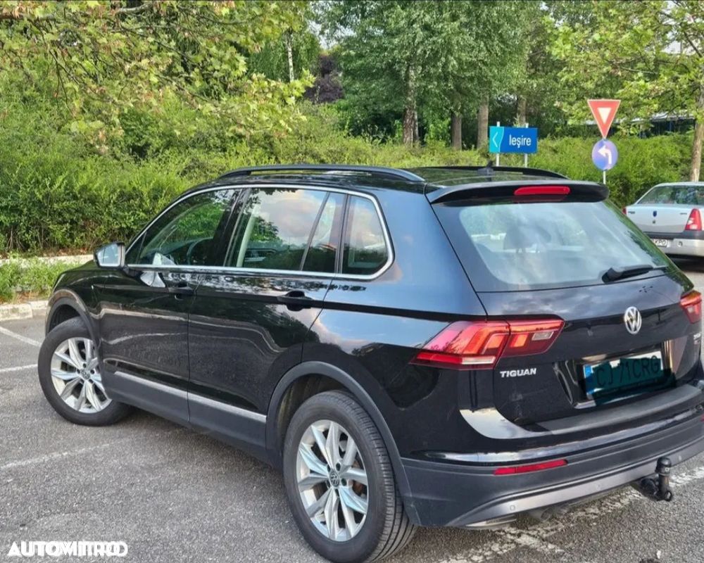 Volkswagen Tiguan - 4