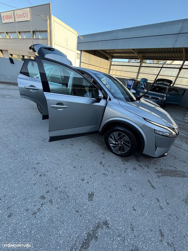 Nissan Qashqai +2 - 21