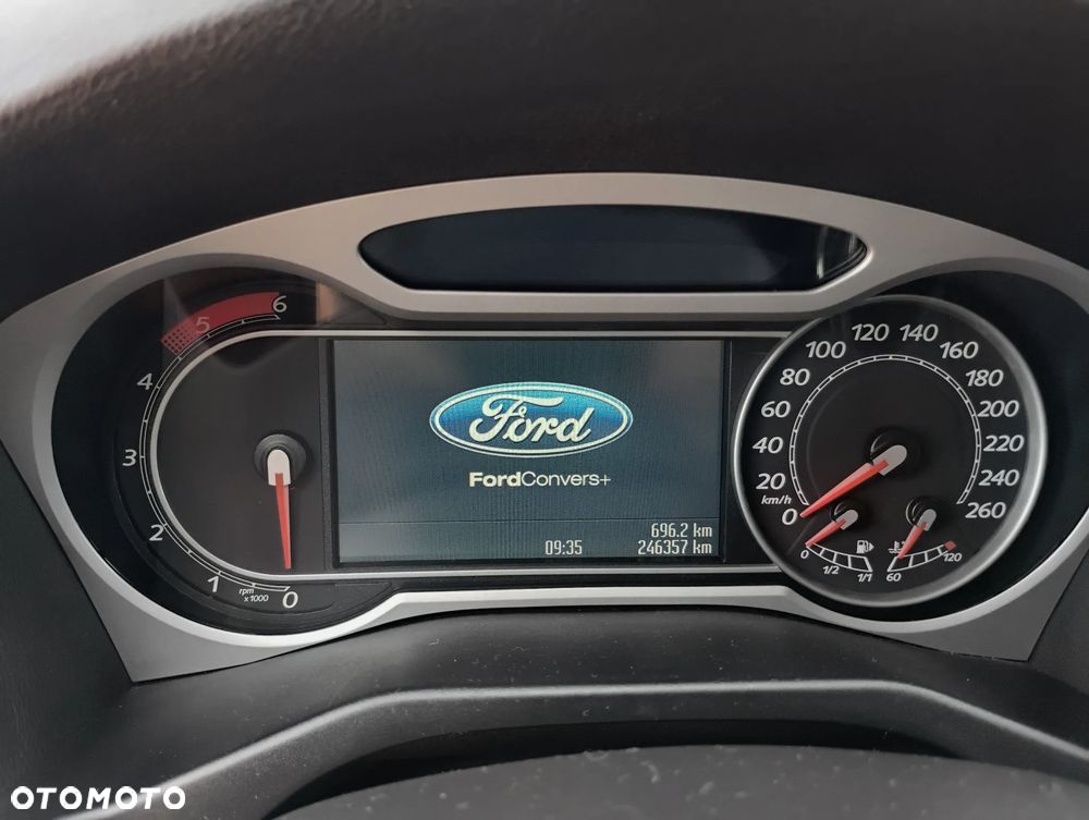 Ford Mondeo 2.0 TDCi Titanium - 23