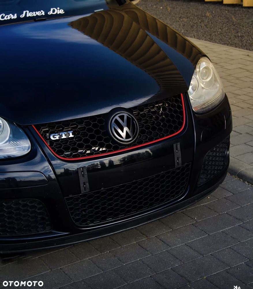 Volkswagen Golf - 10