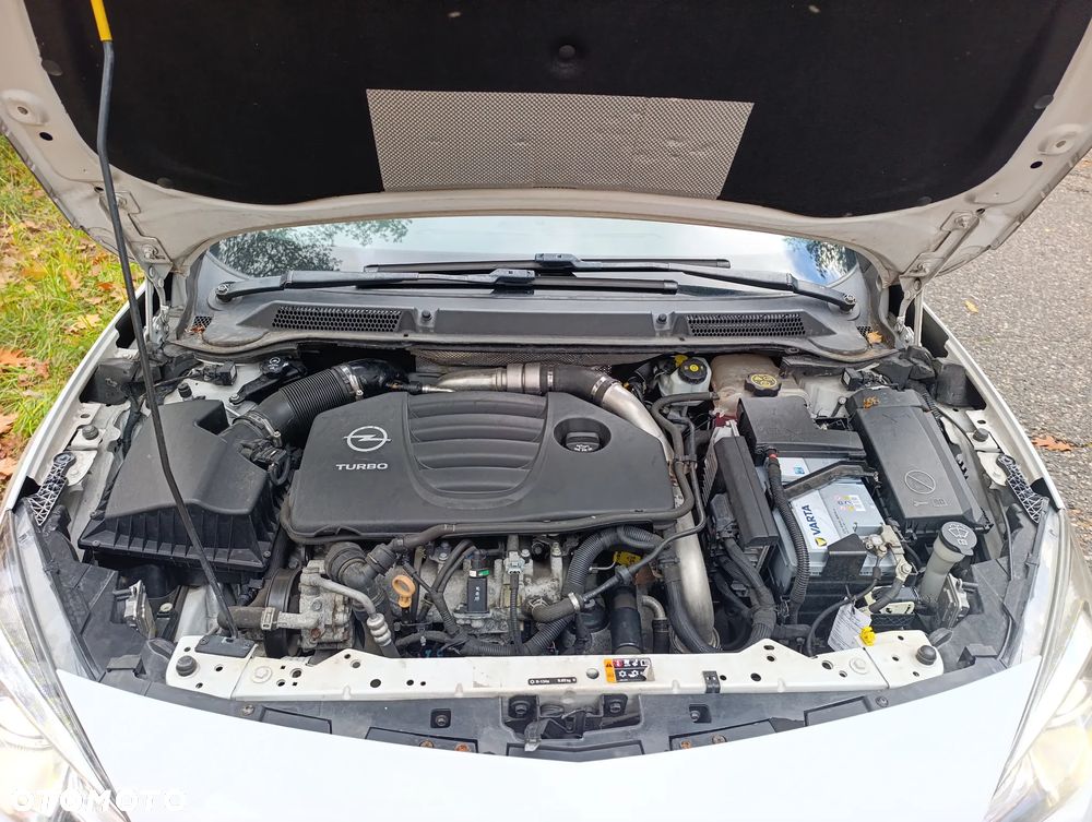 Opel Astra IV GTC OPC - 18