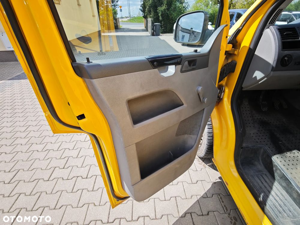 Volkswagen Transporter - 23