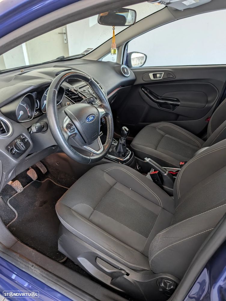 Ford Fiesta 1.0 EcoBoost Titanium - 5