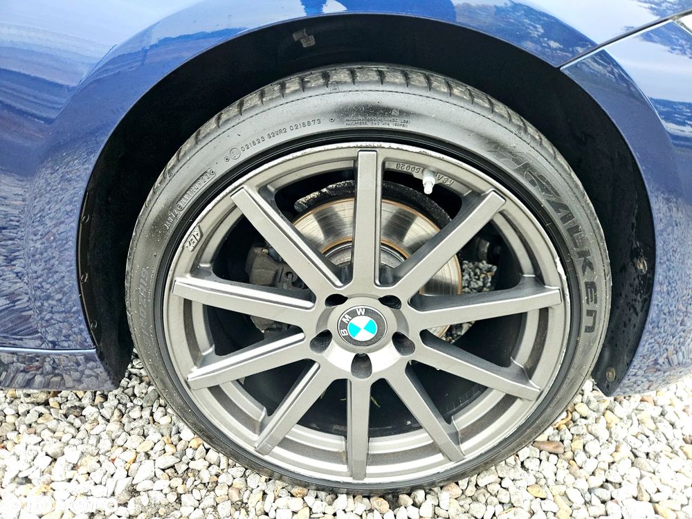 BMW Seria 3 320d Sport Line - 21