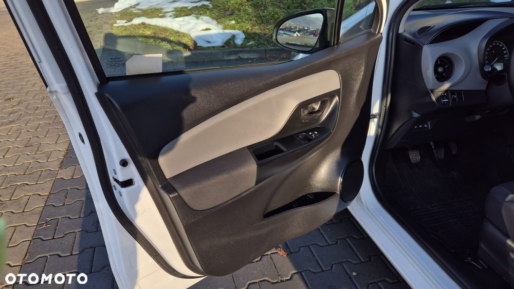 Toyota Yaris 1.5 Active - 13