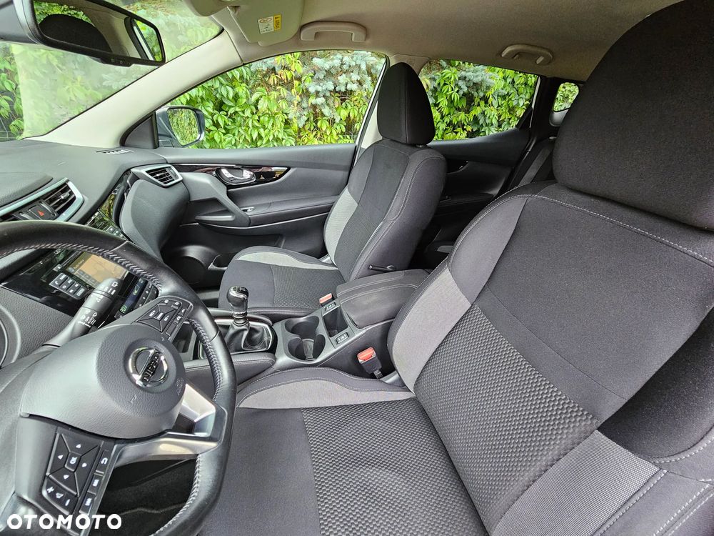 Nissan Qashqai 1.2 DIG-T N-Vision - 22