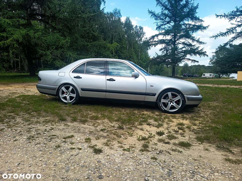 Mercedes-Benz Klasa E 230 Avantgarde - 5