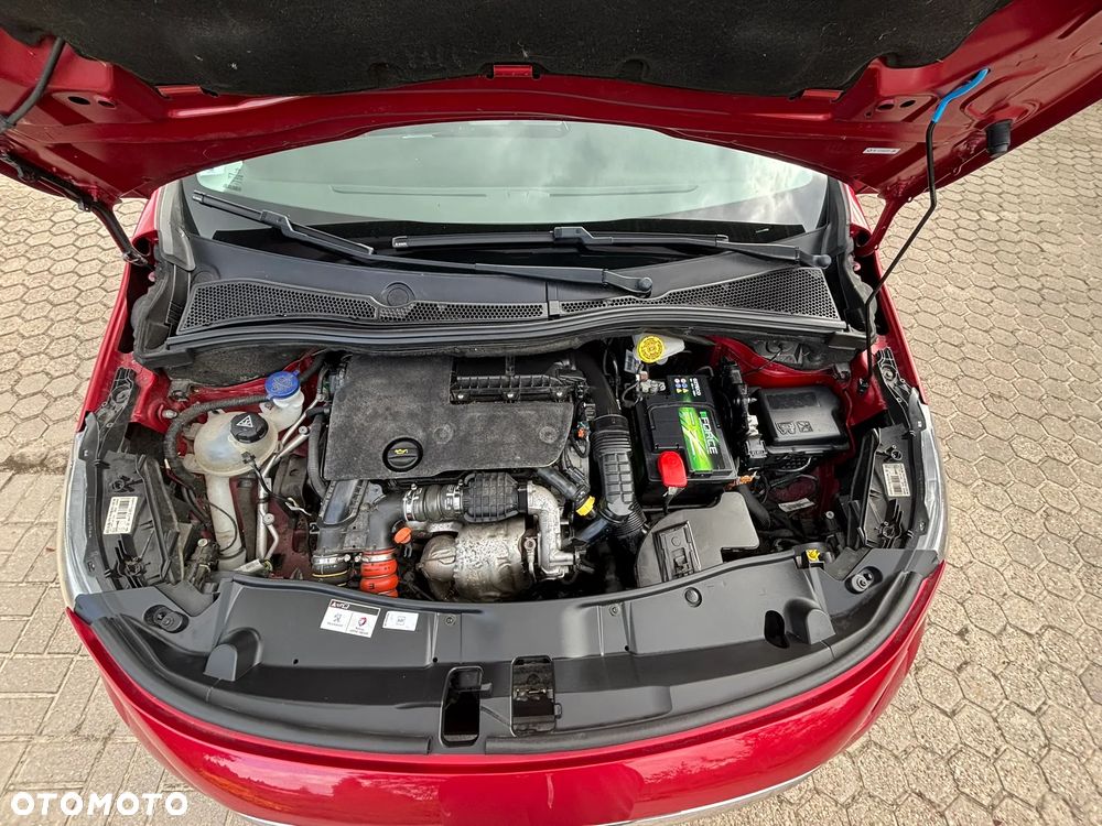 Peugeot 2008 - 9