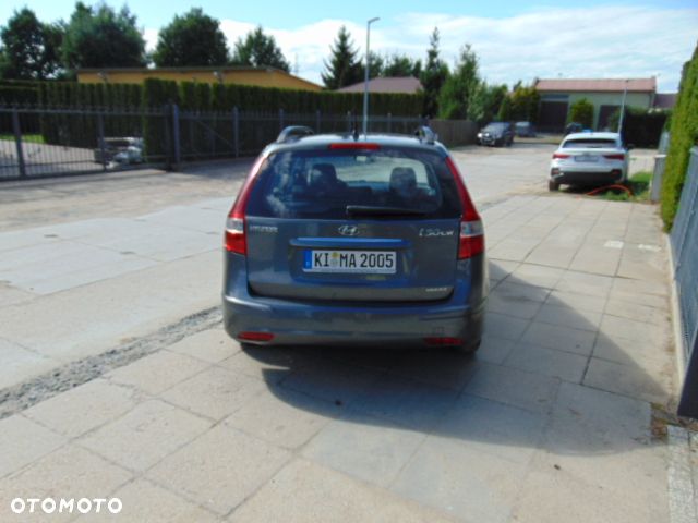 Hyundai i30 1.6 CRDi Blue Classic - 4