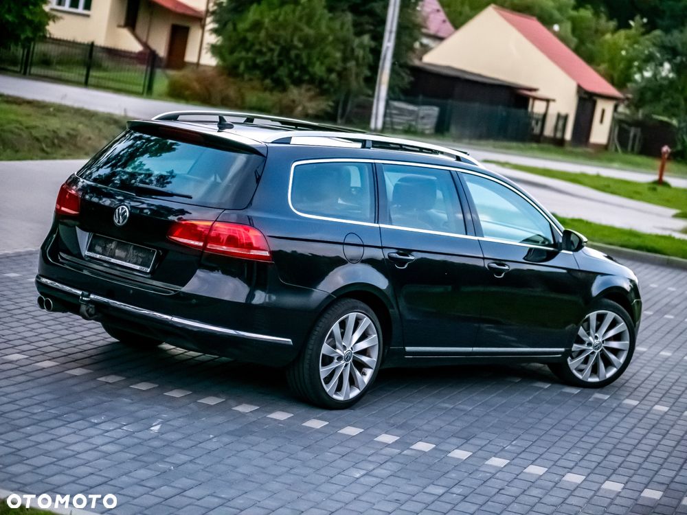 Volkswagen Passat 2.0 TDI DPF Highline - 13