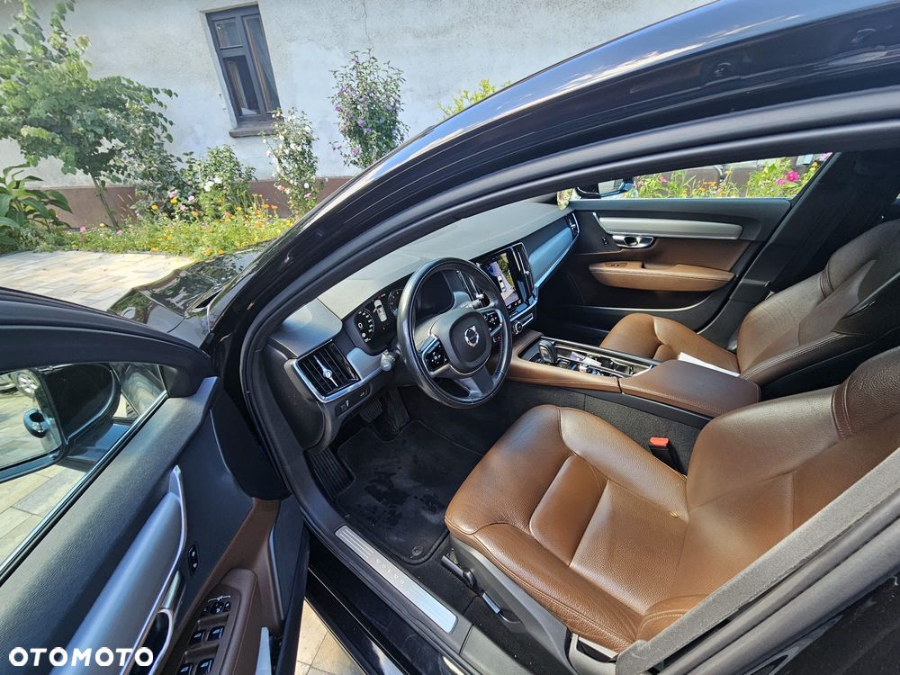 Volvo S90 B4 B Momentum - 32