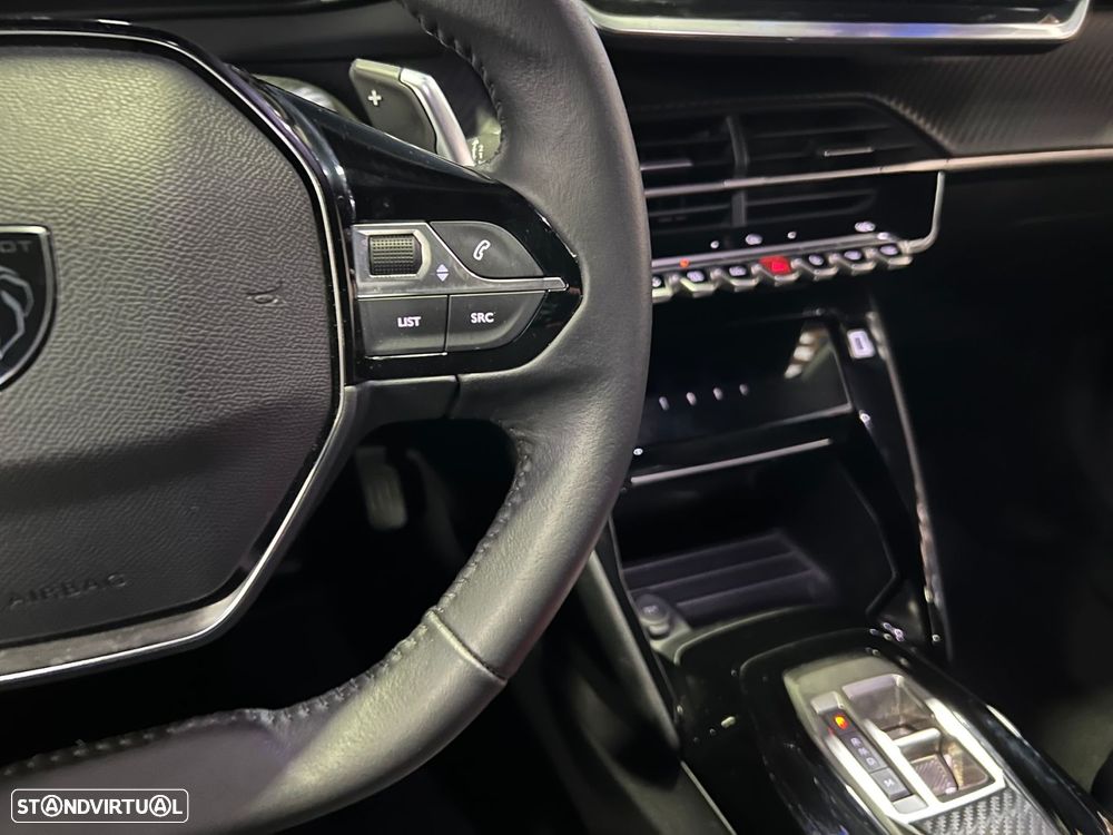Peugeot 2008 1.2 Hybrid Allure e-DCS6 - 17