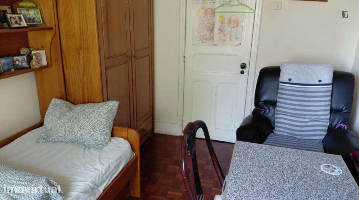 Quarto - localizado em Penha de França Lisbon - Grande imagem: 5/12