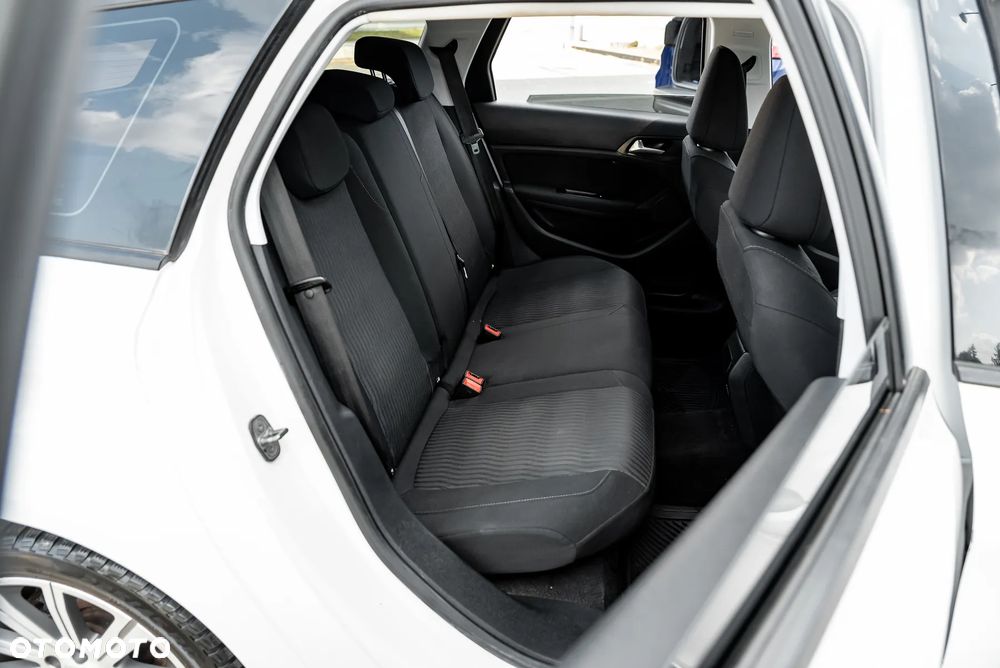 Peugeot 308 PureTech 130 Stop & Start Winter Edition - 23