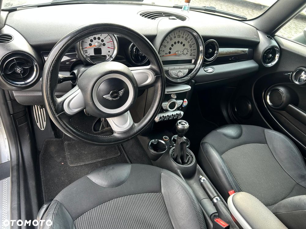 MINI Cooper S 50 Camden - 16