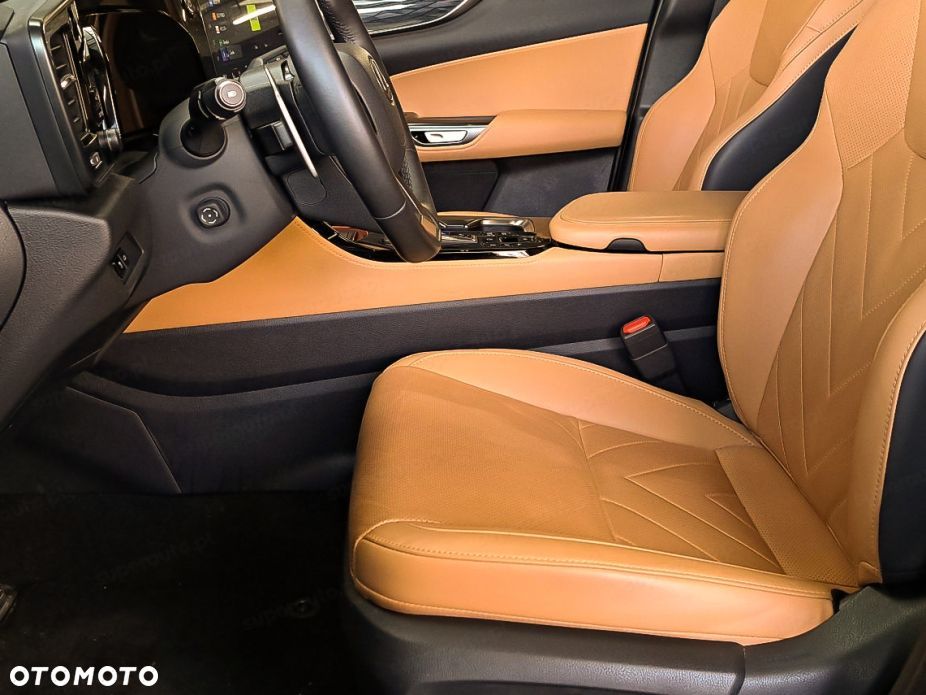 Lexus NX - 8