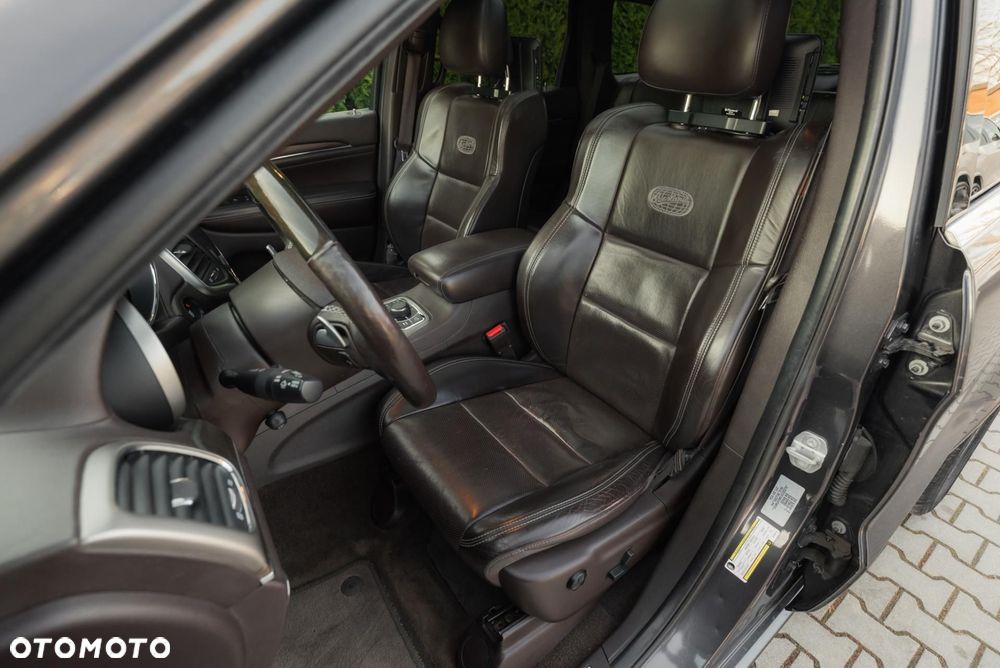 Jeep Grand Cherokee - 12