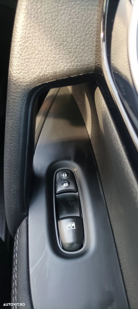 Nissan Qashqai 1.3 138CP 2WD N-Connecta - 11