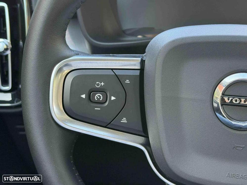 Volvo XC 40 1.5 T3 Momentum Plus Geartronic - 37
