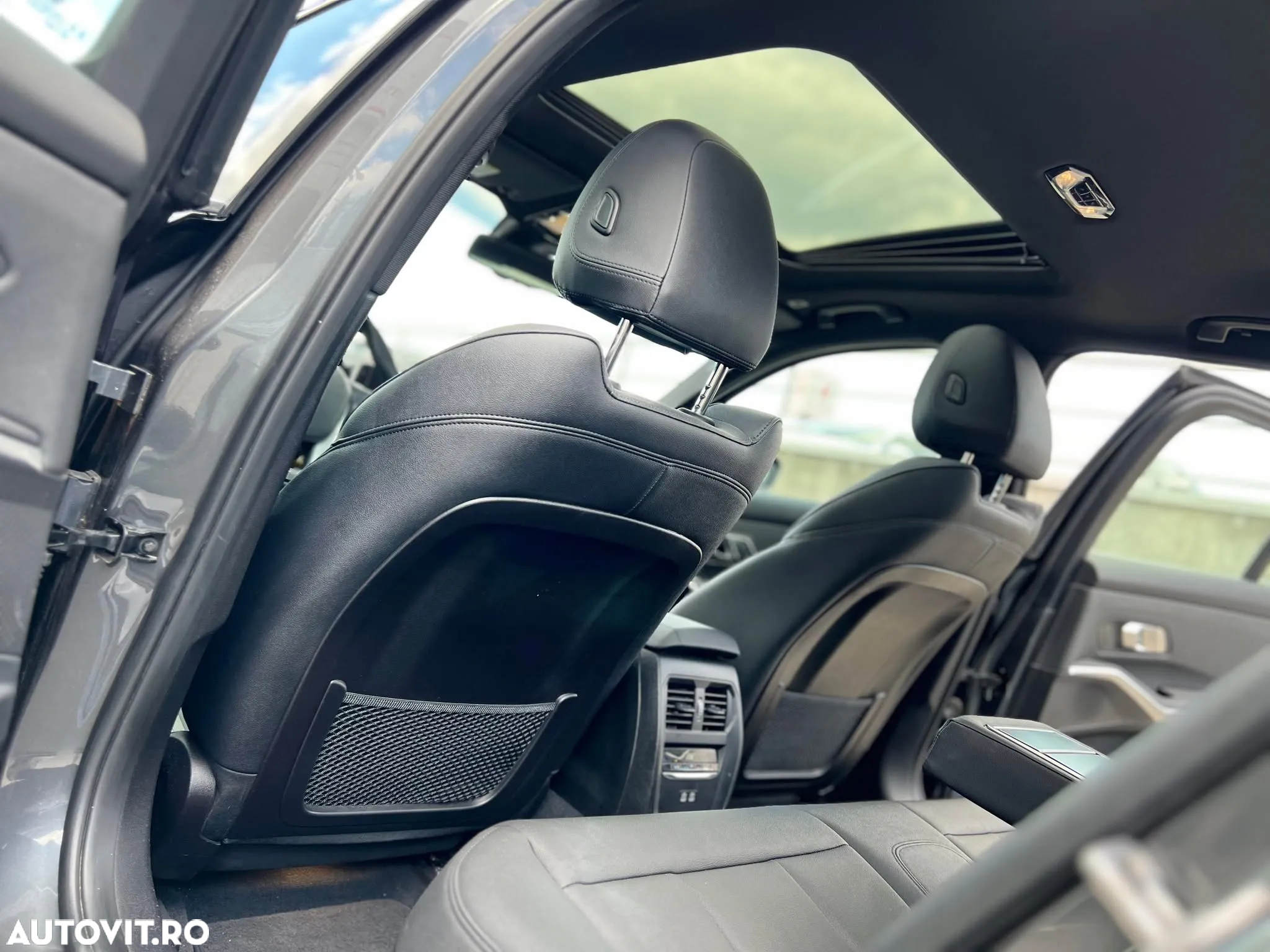 BMW Seria 3 330i Aut. Sport Line - 17