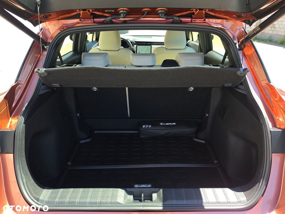 Lexus LBX 1.5 Hybrid Elegant - 24