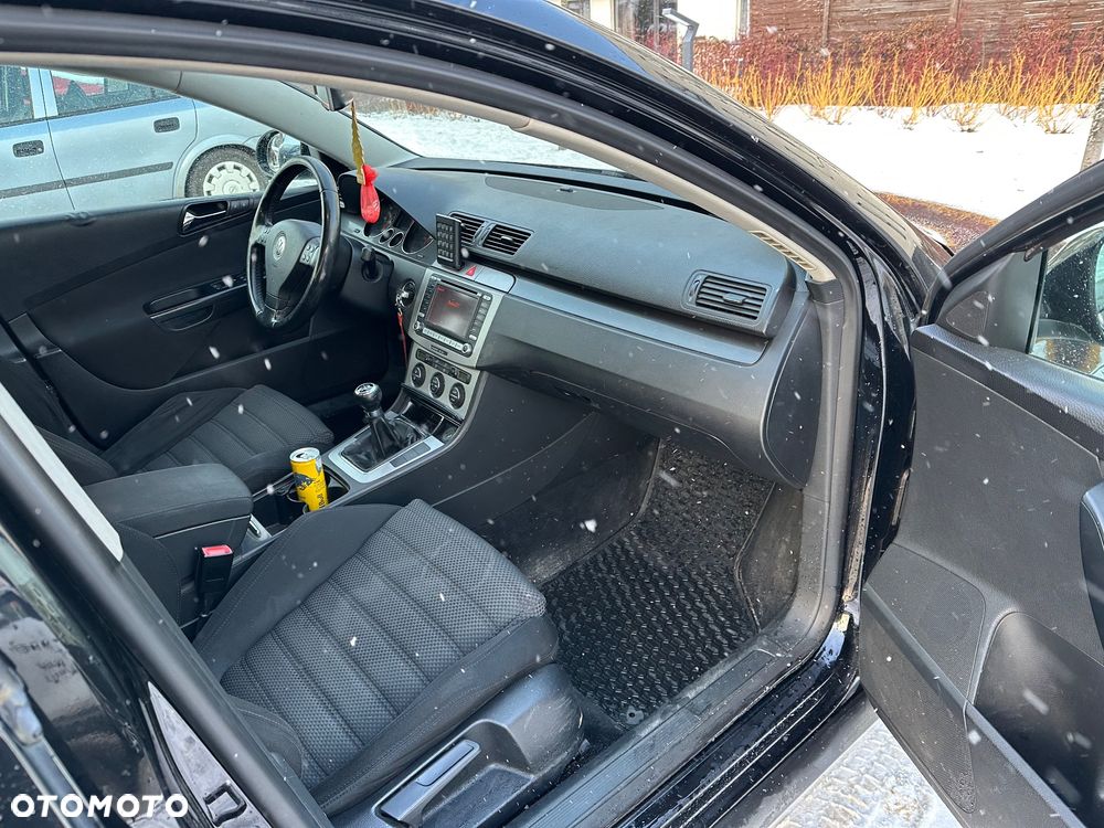 Volkswagen Passat 2.0 TDI DPF Individual - 17