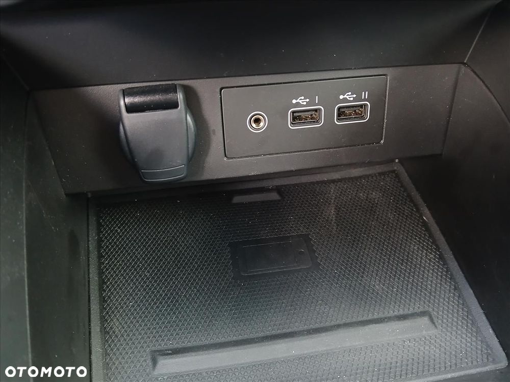 Renault Clio - 23