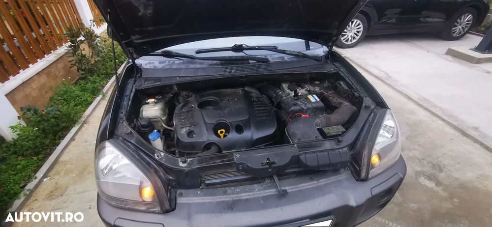 Hyundai Tucson 2.0 CRDI VGT GLS 4WD MT PREMIUM - 11